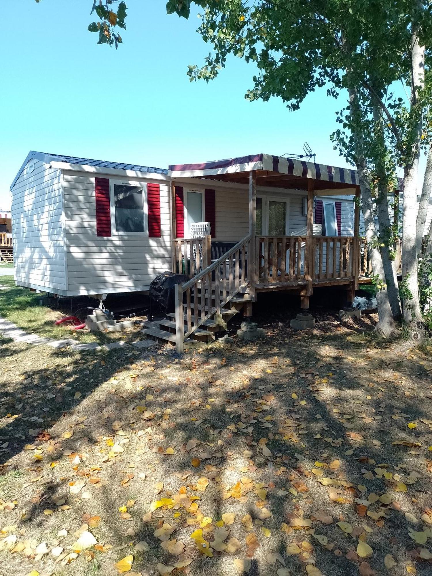 Mhvacances Louent Plusieurs Mobilhomes Dans Camping 4 Etoiles Proche Chateaux Et Zoo Beauval Onzain Exterior photo