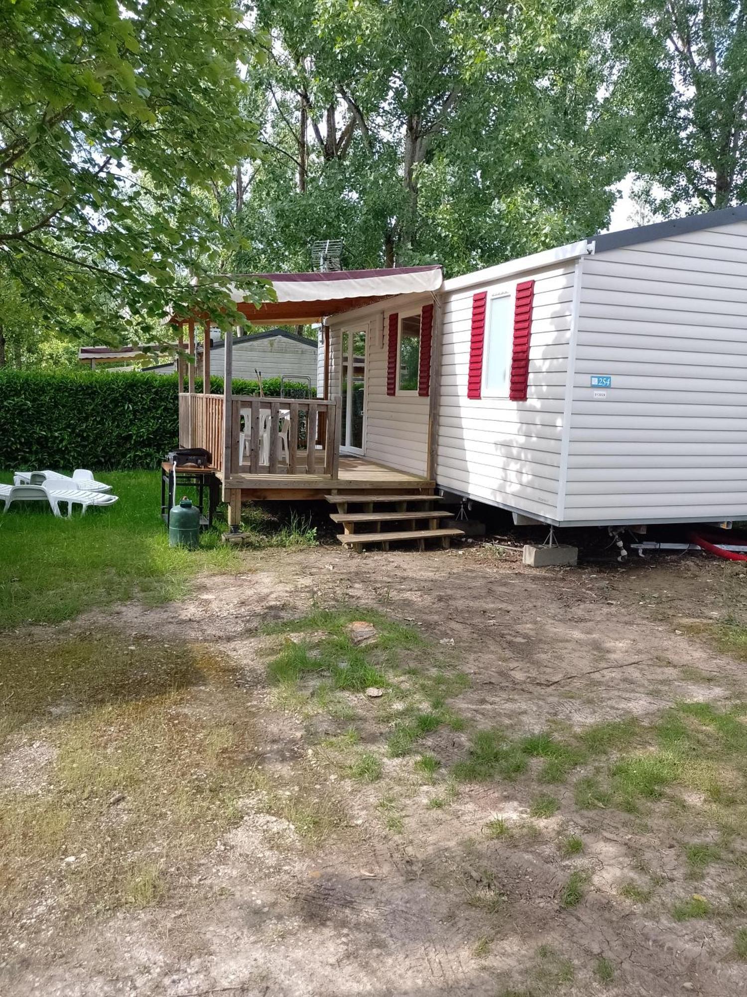 Mhvacances Louent Plusieurs Mobilhomes Dans Camping 4 Etoiles Proche Chateaux Et Zoo Beauval Onzain Exterior photo