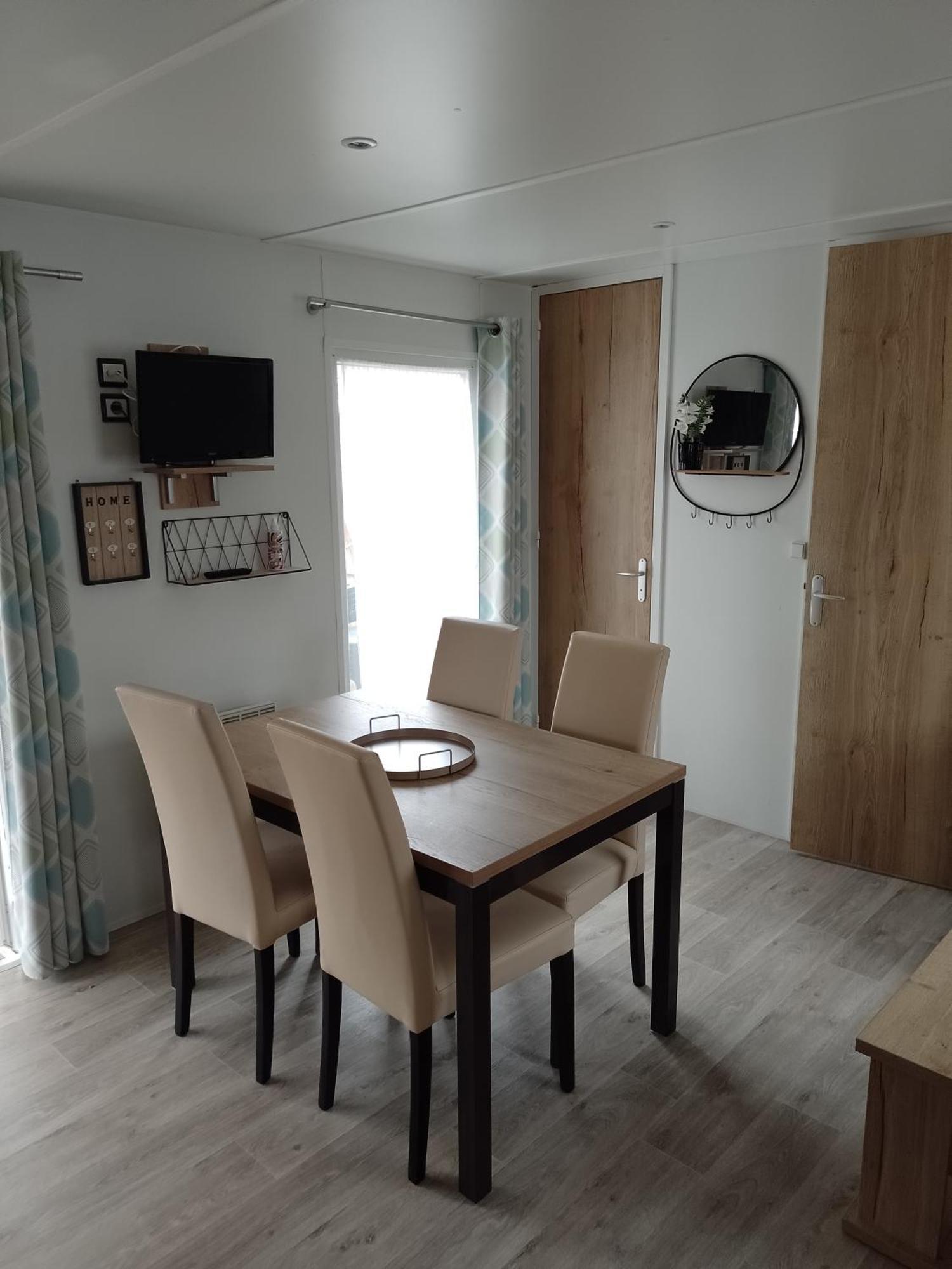 Mhvacances Louent Plusieurs Mobilhomes Dans Camping 4 Etoiles Proche Chateaux Et Zoo Beauval Onzain Exterior photo